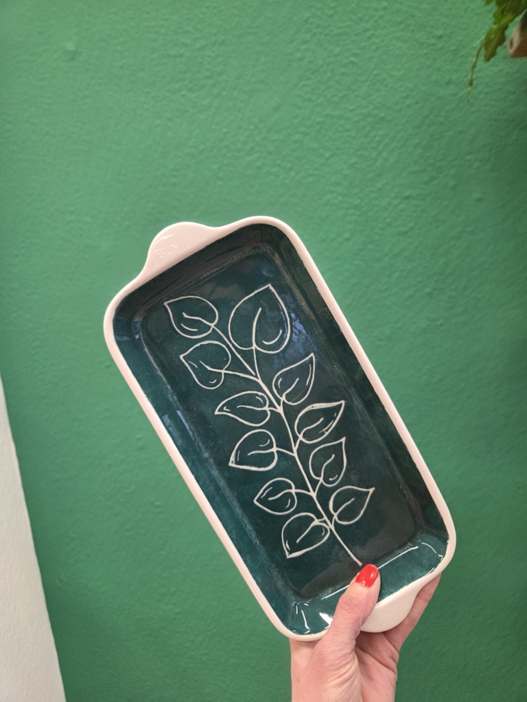 Plat à cake peint à la main à bienne